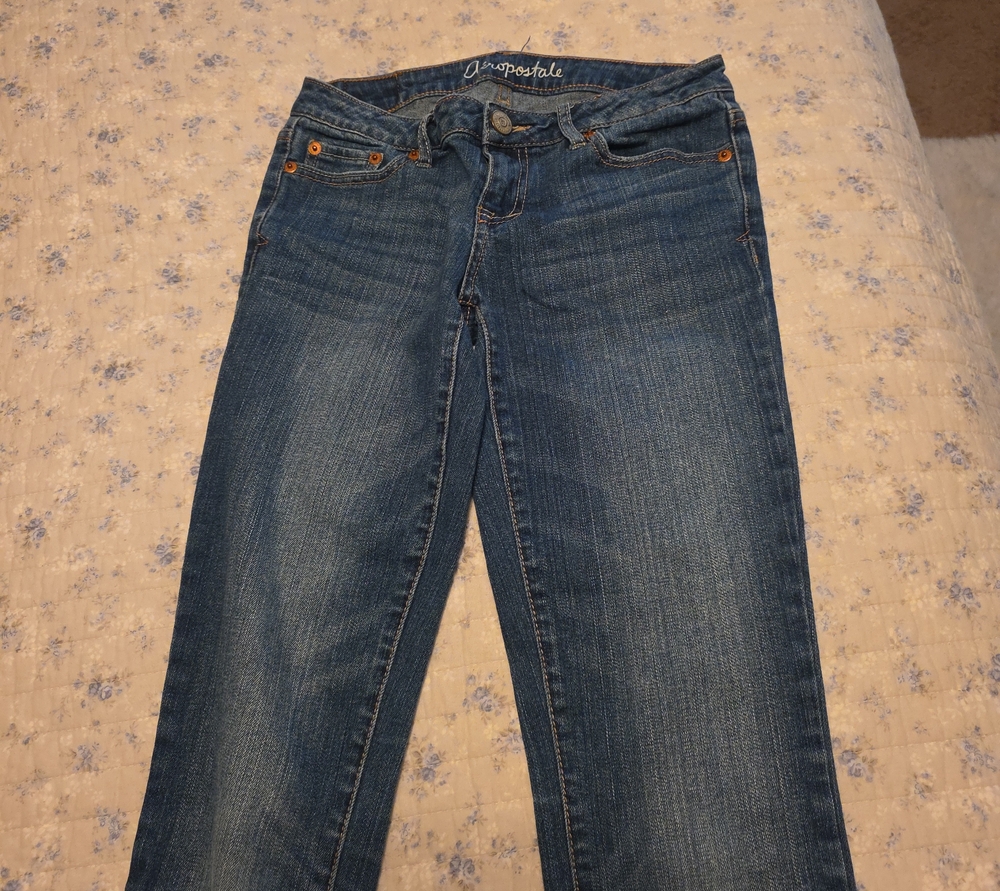 Aeropostale Women's Mid/Deep Blue Straight Leg Jeans